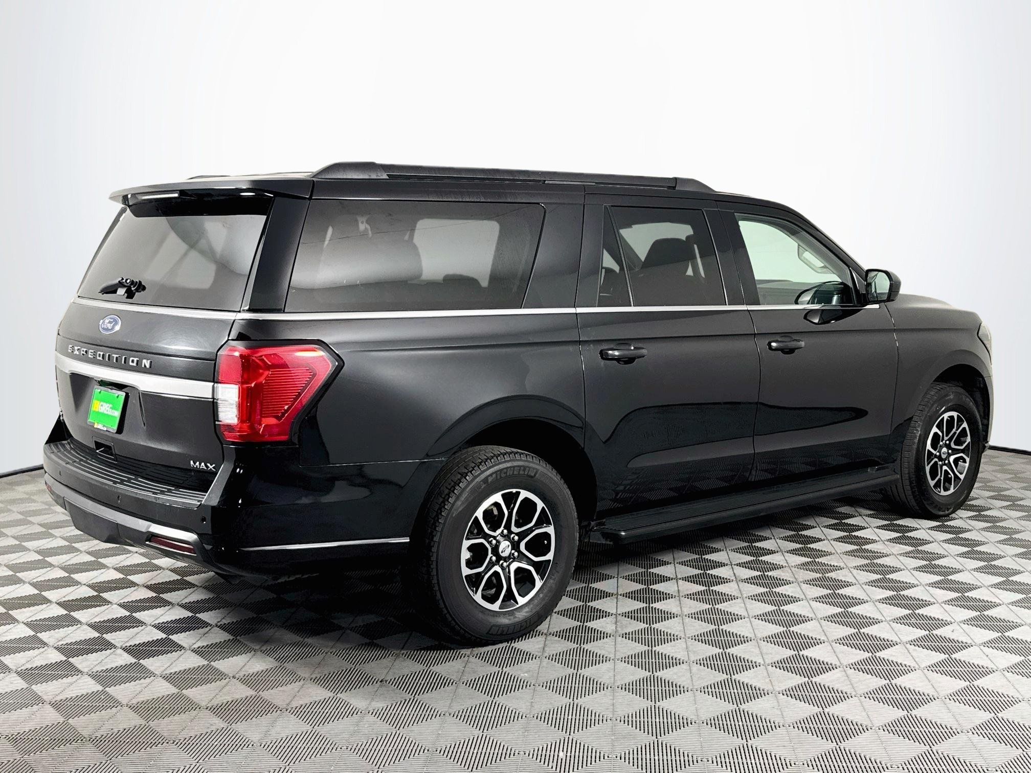 Used 2024 Ford Expedition Max XLT RWD image 8