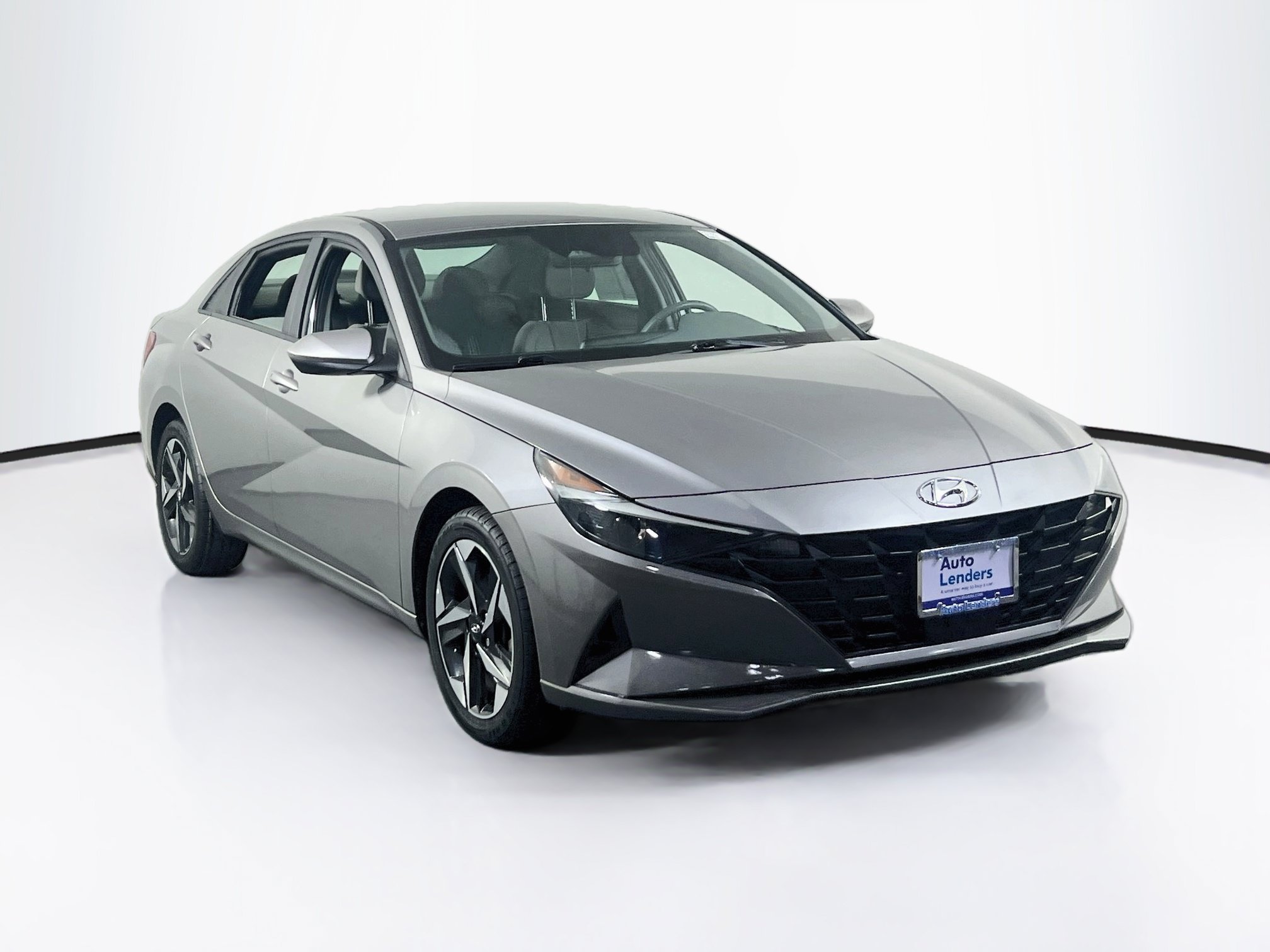 Used 2023 Hyundai Elantra SEL w/ Convenience Package FWD image 3