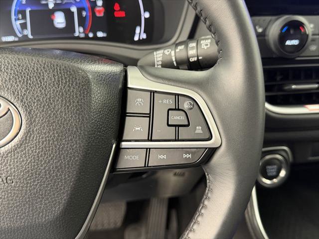 Certified 2025 Toyota Grand Highlander FWD image 26