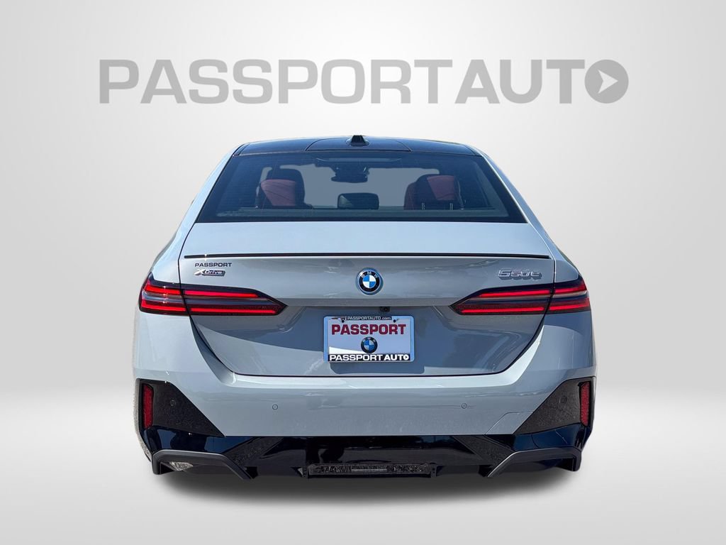 New 2027 BMW 550e xDrive w/ Premium Package AWD/4WD image 5