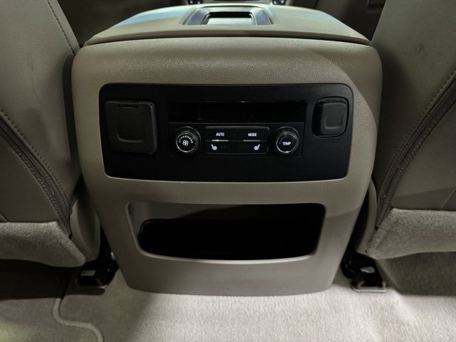 Used 2019 GMC Yukon SLT image 17