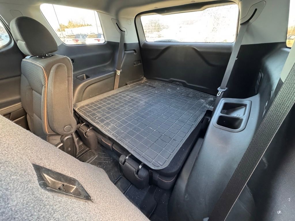 Used 2022 GMC Acadia AT4 w/ Trailering Package image 16