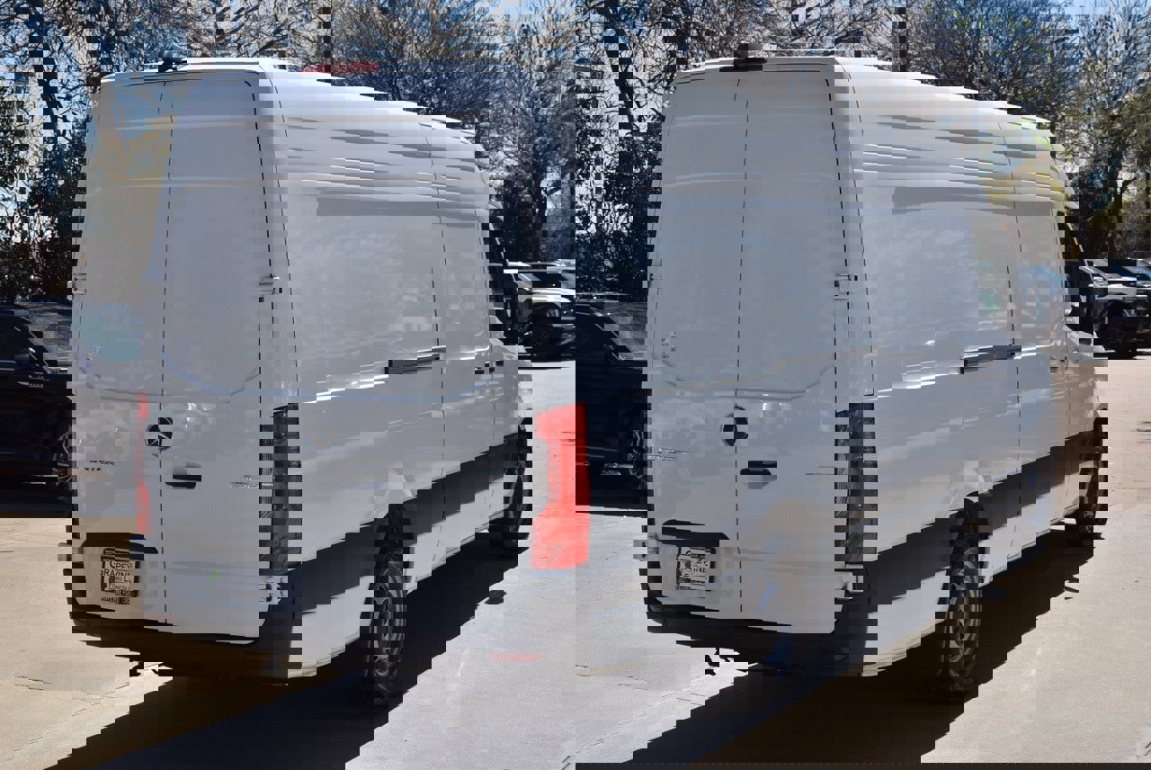 Used 2025 Mercedes-Benz Sprinter 2500 image 8
