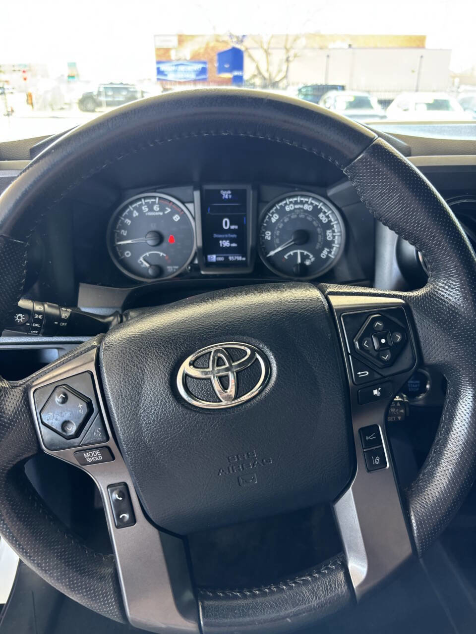 Used 2019 Toyota Tacoma TRD Off-Road w/ Technology Package AWD/4WD image 15