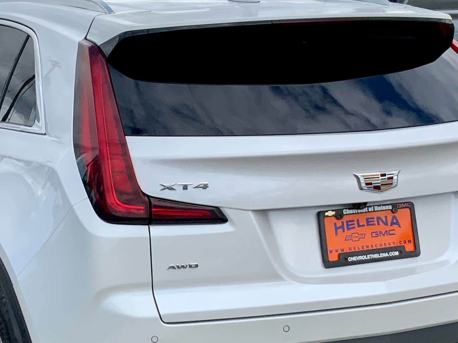 Used 2021 Cadillac XT4 Premium Luxury w/ Enhanced Visibility Package image 13