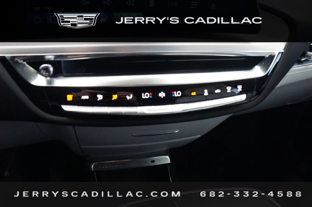 Used 2024 Cadillac Lyriq Sport image 13