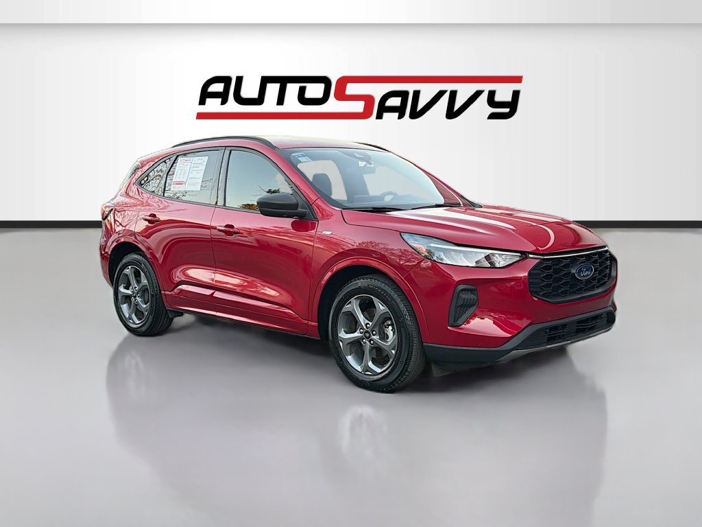 Used 2024 Ford Escape ST-Line w/ Tech Pack #1 FWD image 1