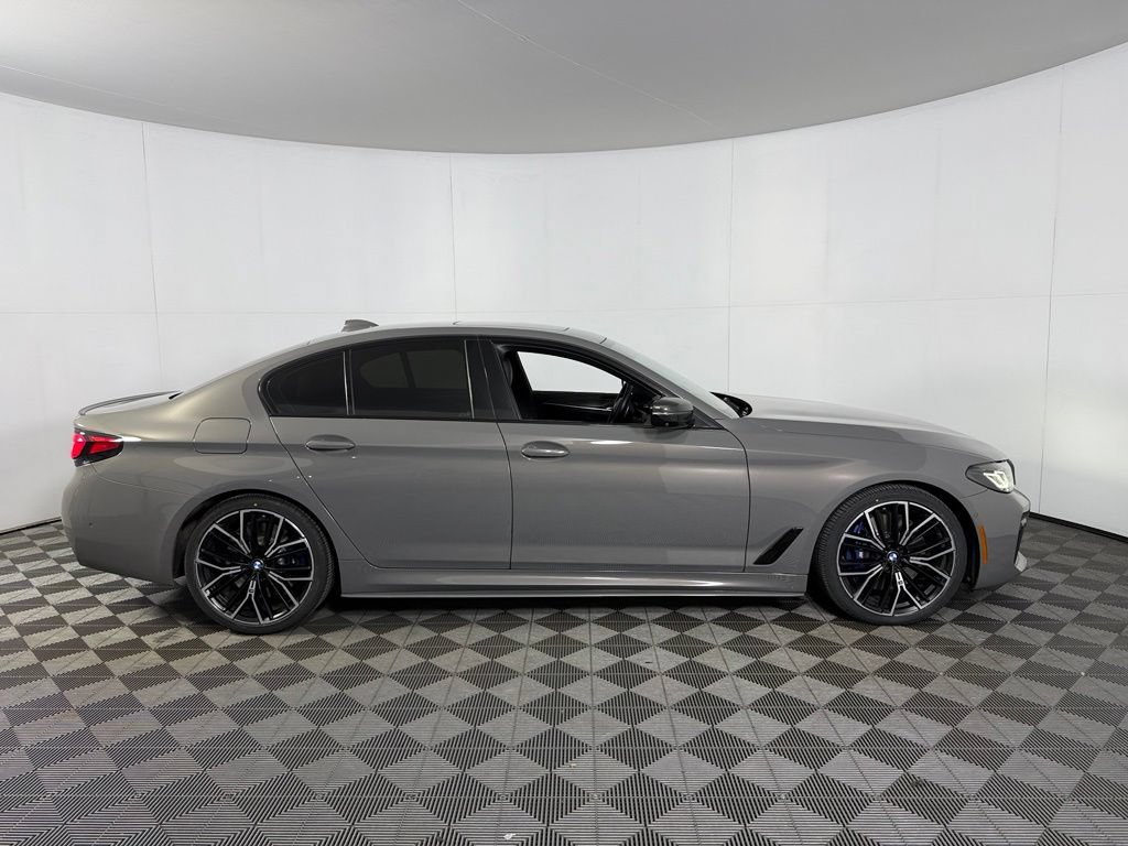 Used 2021 BMW 540i w/ M Sport Package RWD image 4
