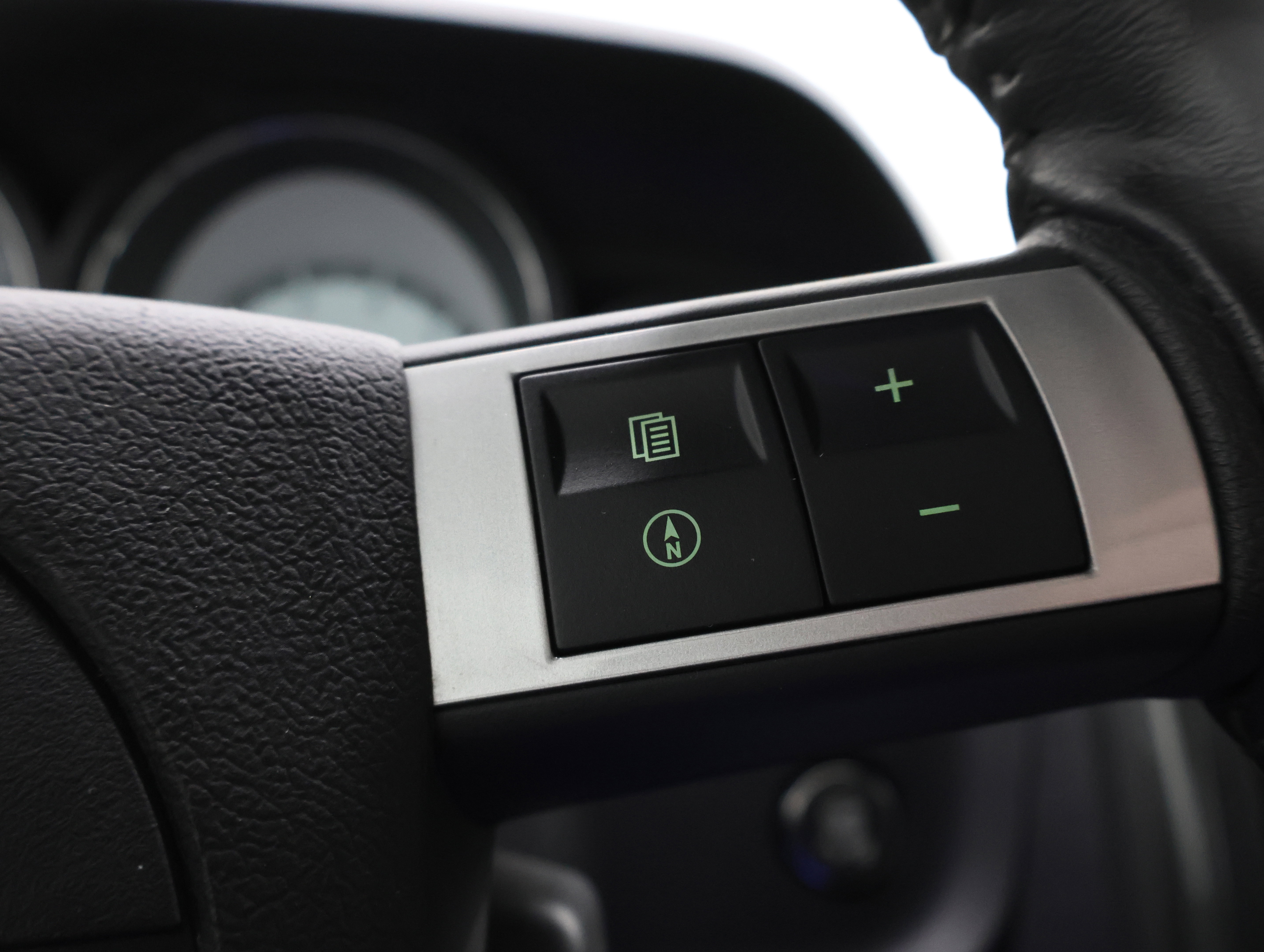 Used 2009 Dodge Challenger R/T image 14