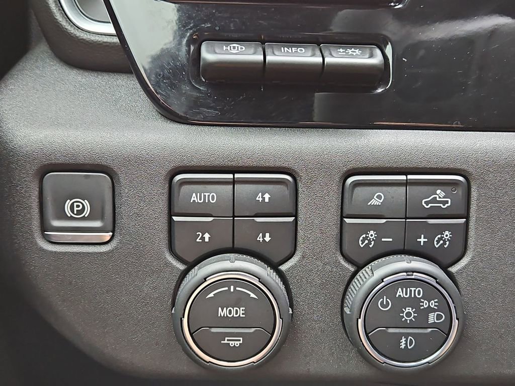 Certified 2024 Chevrolet Silverado 2500 LTZ w/ LTZ Texas Edition image 18