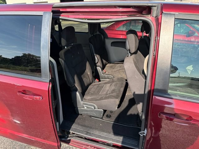 Used 2018 Dodge Grand Caravan SE w/ UConnect Hands-Free Group FWD image 22