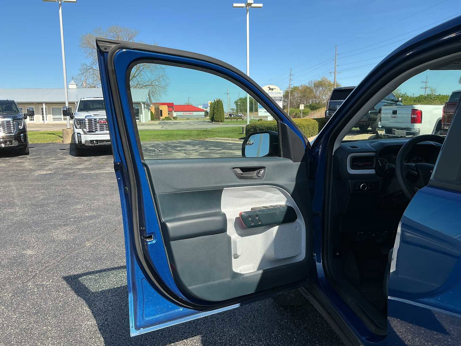 Used 2023 Ford Maverick XLT FWD image 16