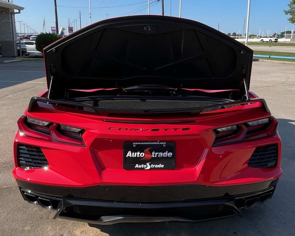 Used 2024 Chevrolet Corvette Stingray Convertible w/ Z51 Performance Package image 11