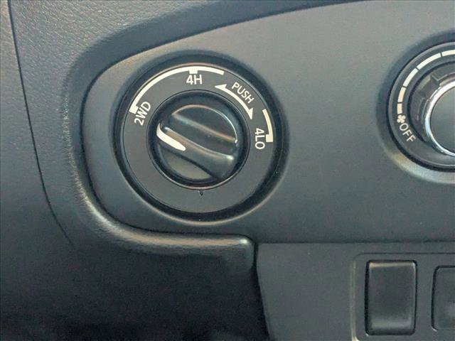 Used 2022 Nissan Frontier SV image 15