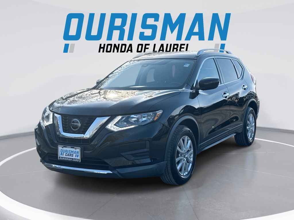 Used 2019 Nissan Rogue SV image 1
