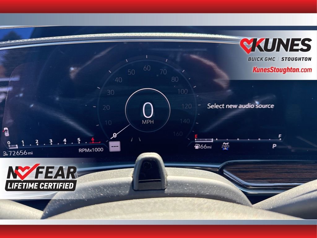 Used 2023 Cadillac Escalade Premium Luxury image 34