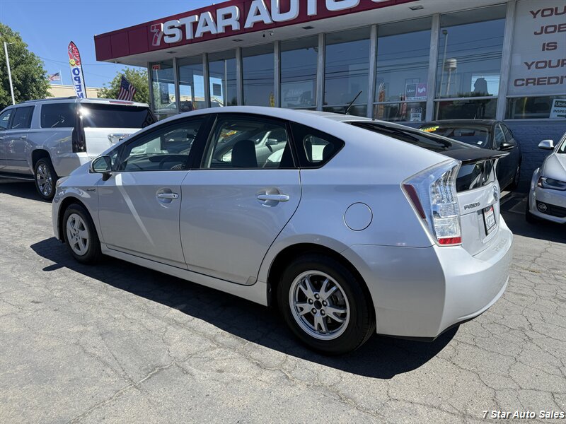 Used 2010 Toyota Prius Five FWD image 4