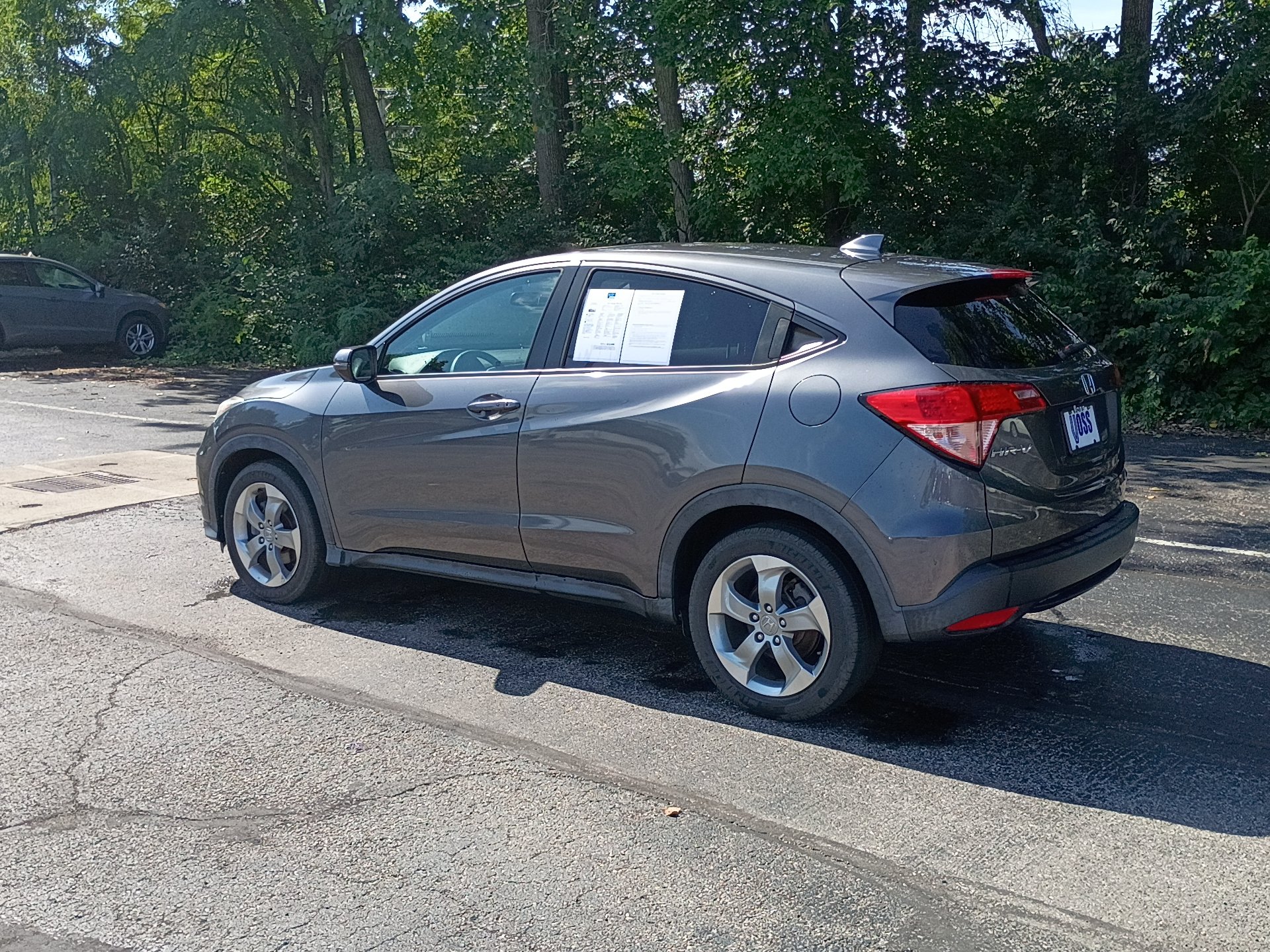 Used 2017 Honda HR-V EX image 5