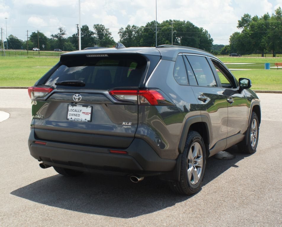 Used 2024 Toyota RAV4 XLE w/ Convenience Package AWD/4WD image 20