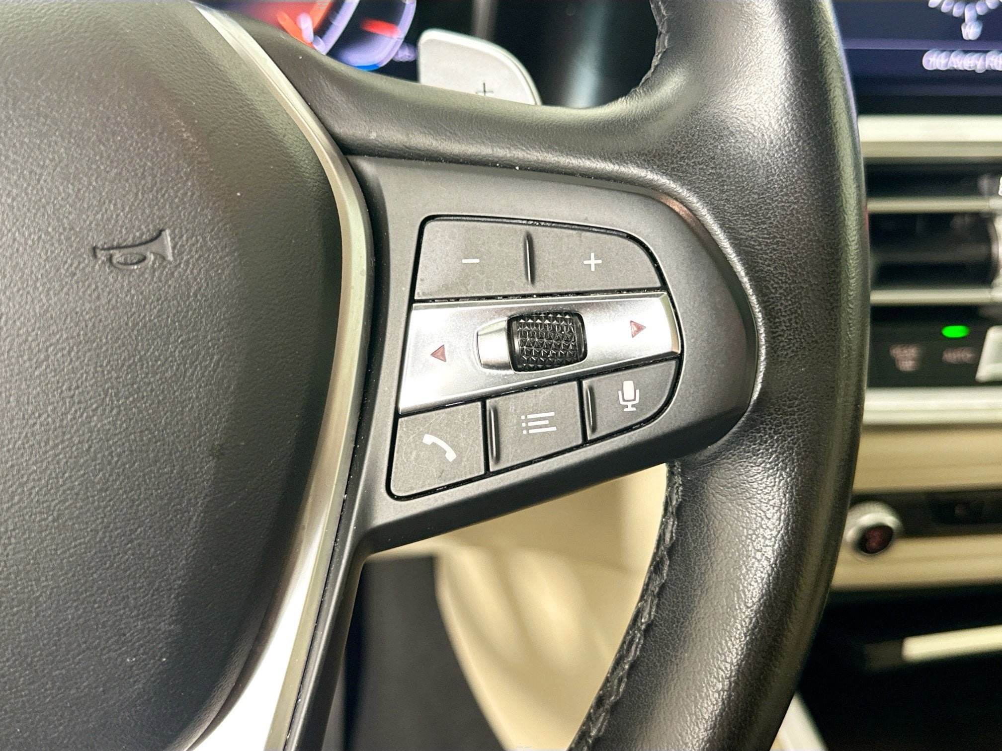 Used 2021 BMW 330i xDrive Sedan AWD/4WD image 14