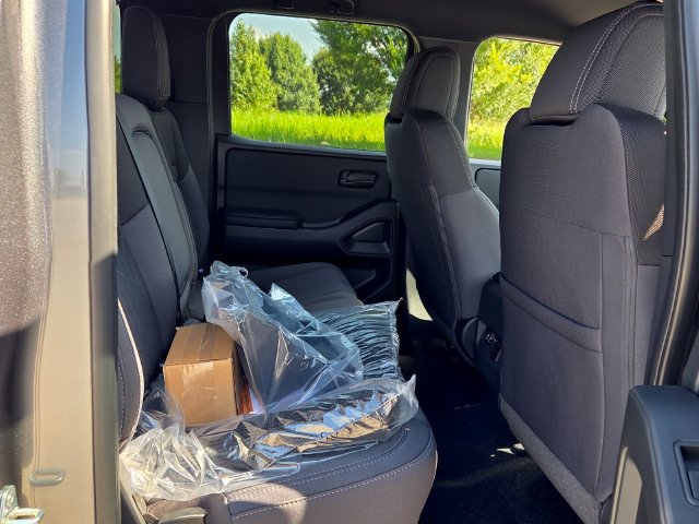 New 2027 Nissan Frontier SV w/ SV Convenience Package RWD image 14