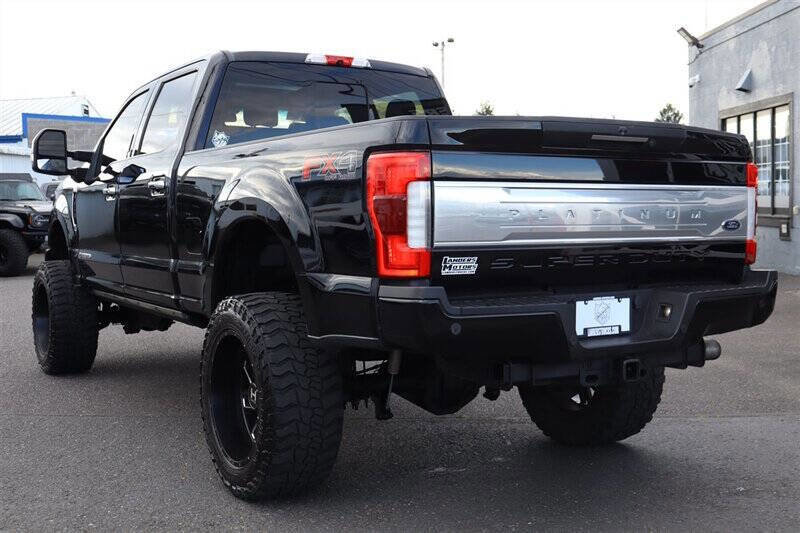 Used 2017 Ford F350 Platinum w/ Platinum Ultimate Package image 3