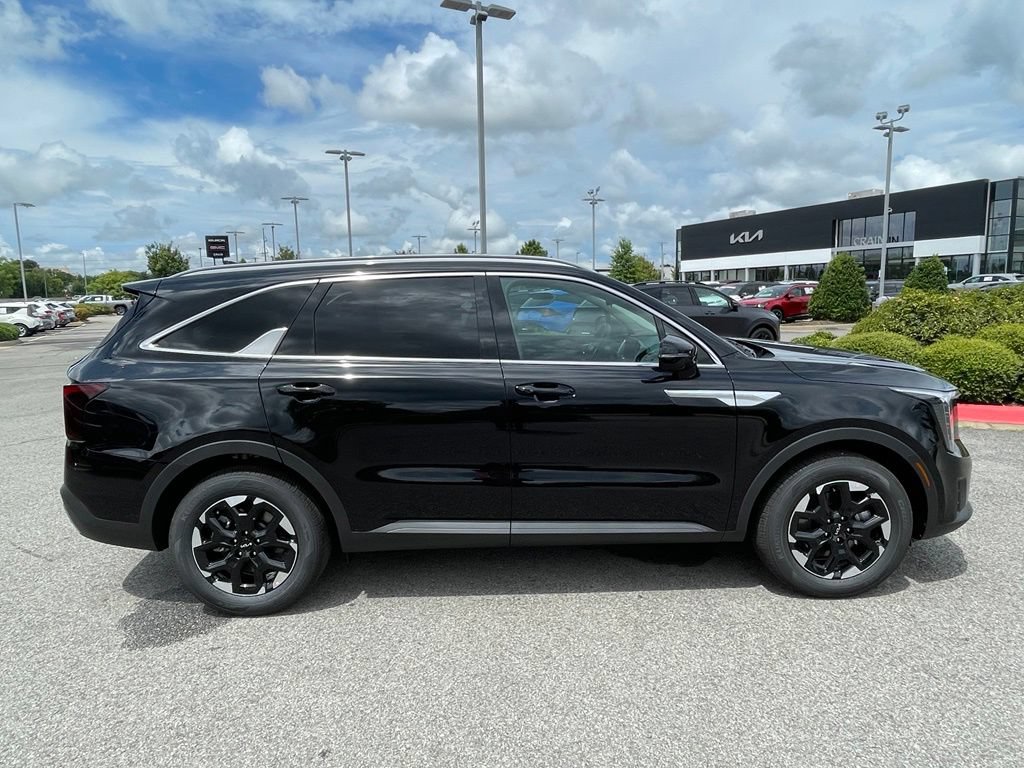New 2026 Kia Sorento S FWD image 9