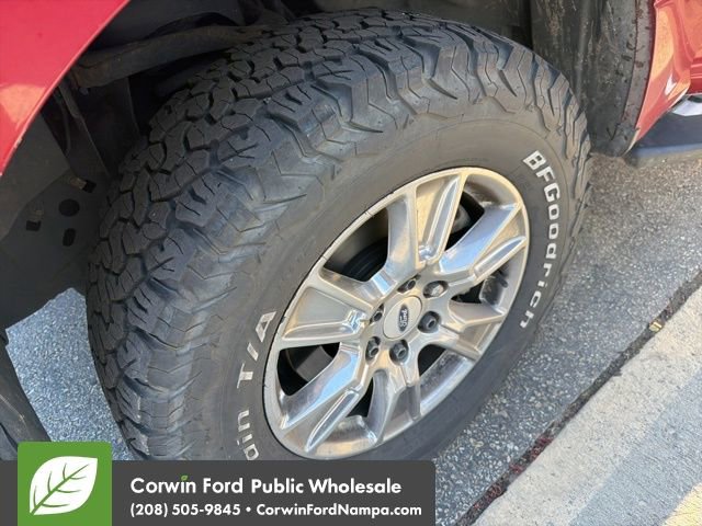 Used 2015 Ford F150 XLT w/ Equipment Group 302A Luxury AWD/4WD image 13