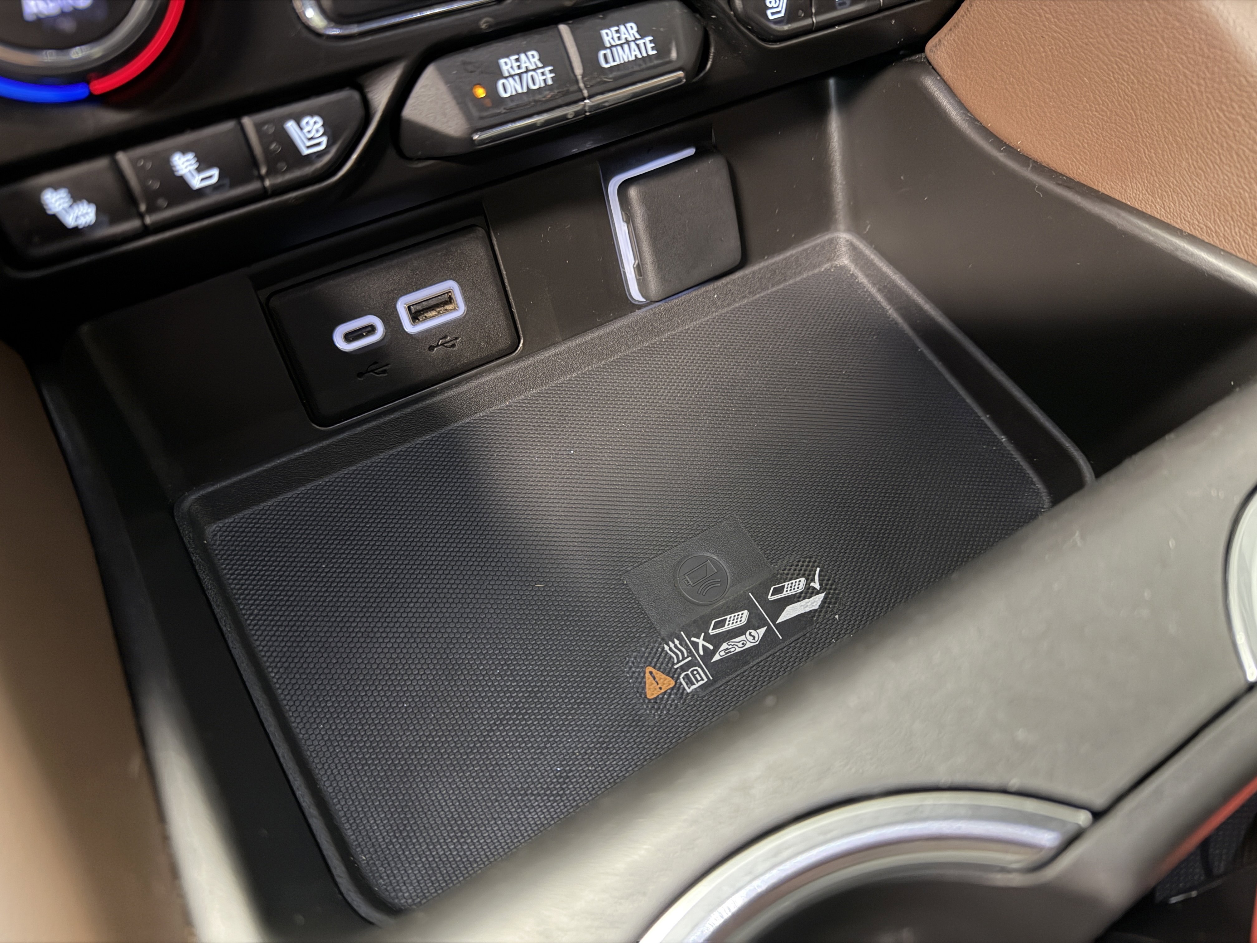 Used 2024 Chevrolet Tahoe High Country image 16