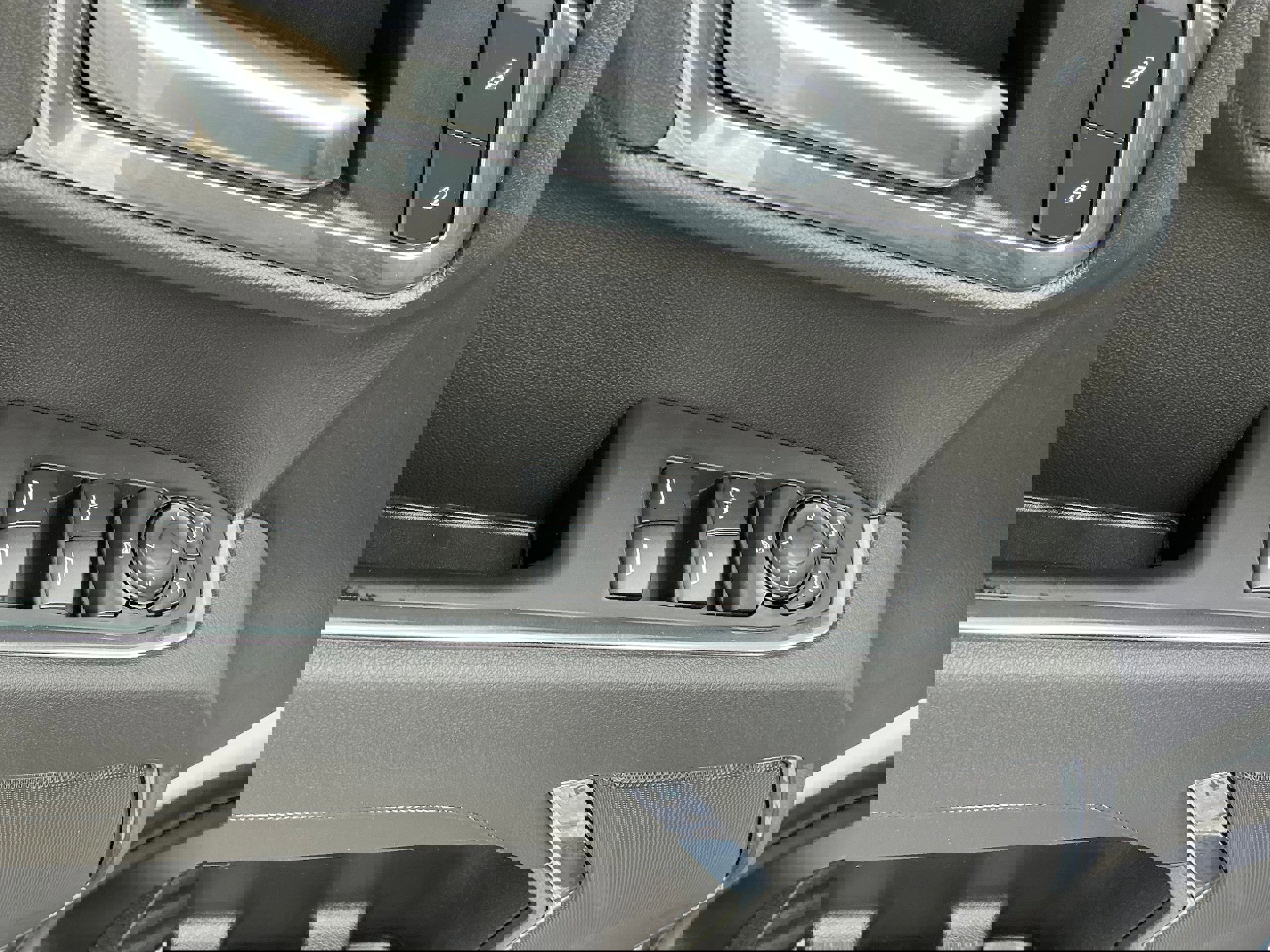 New 2026 Chevrolet Silverado 1500 LT image 6