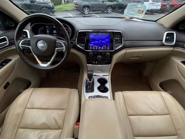 Used 2019 Jeep Grand Cherokee Overland AWD/4WD image 27