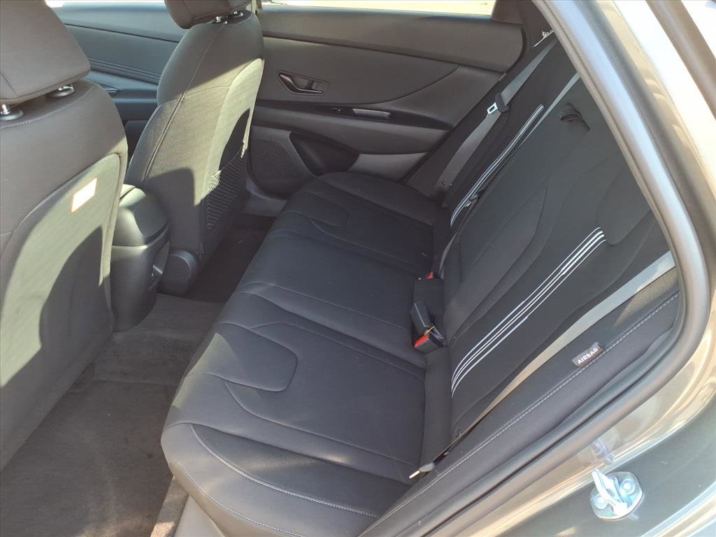 New 2026 Hyundai Elantra SEL Sport Premium image 8