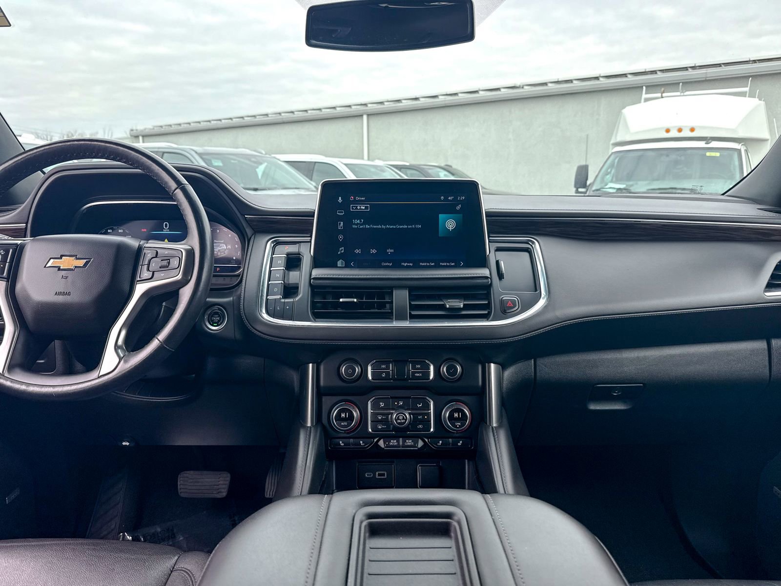 Certified 2022 Chevrolet Suburban LT w/ Luxury Package image 28