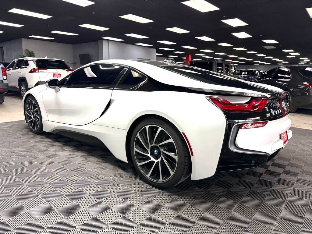 Used 2015 BMW i8 AWD/4WD image 9