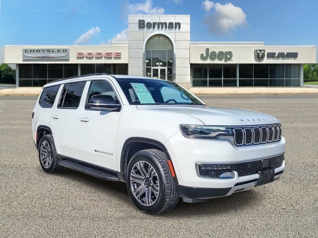 Certified 2024 Jeep Wagoneer Series II w/ Flexible Seating Group RWD image 7
