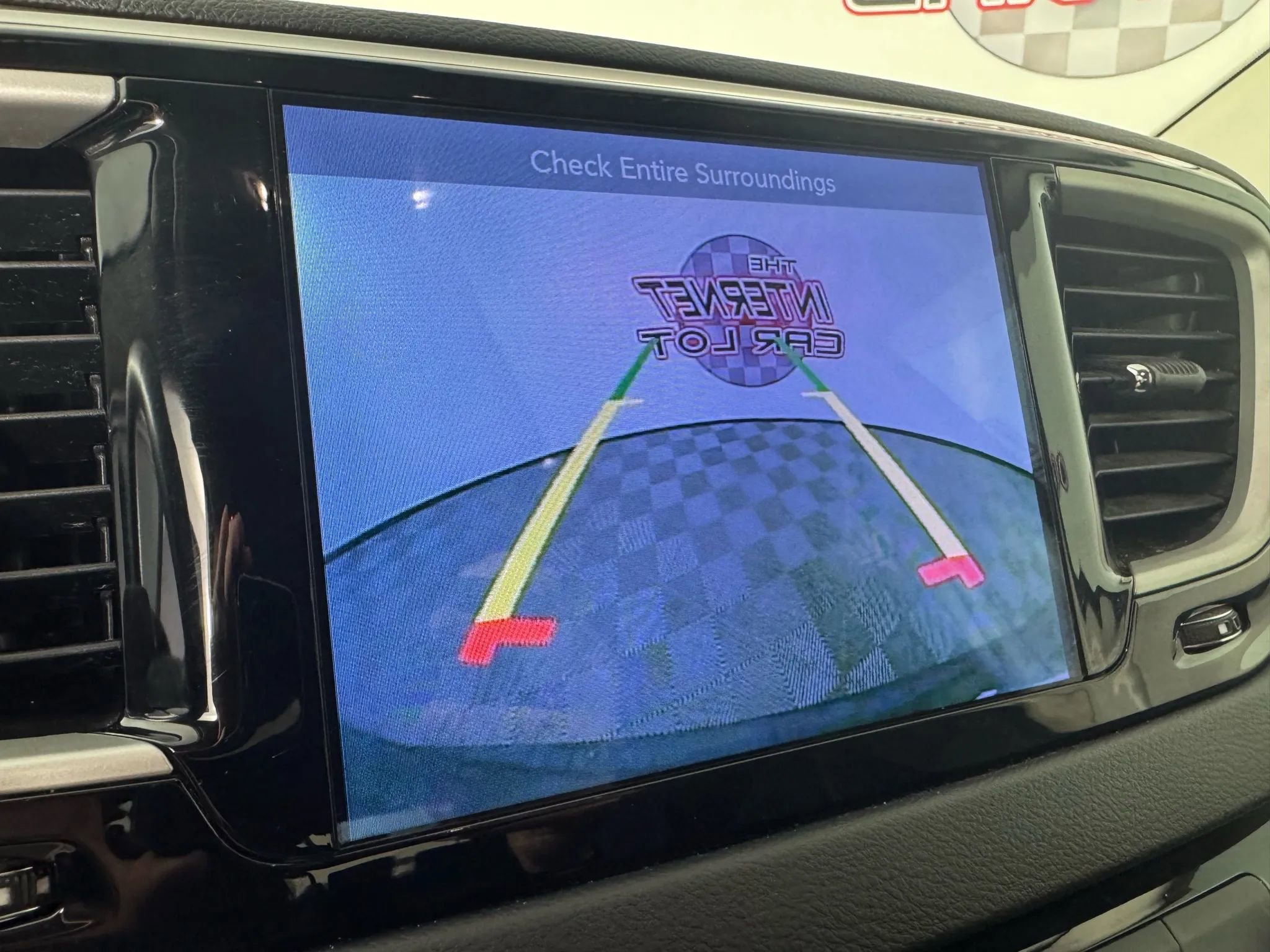 Used 2017 Chrysler Pacifica Touring w/ Tire & Wheel Group image 18