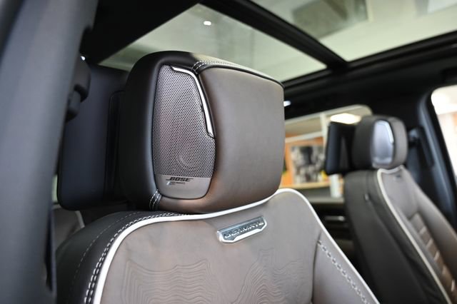 New 2026 GMC Yukon XL Denali Ultimate AWD/4WD image 31