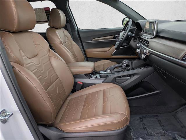 Used 2022 Kia Telluride SX w/ SX Prestige Package image 24