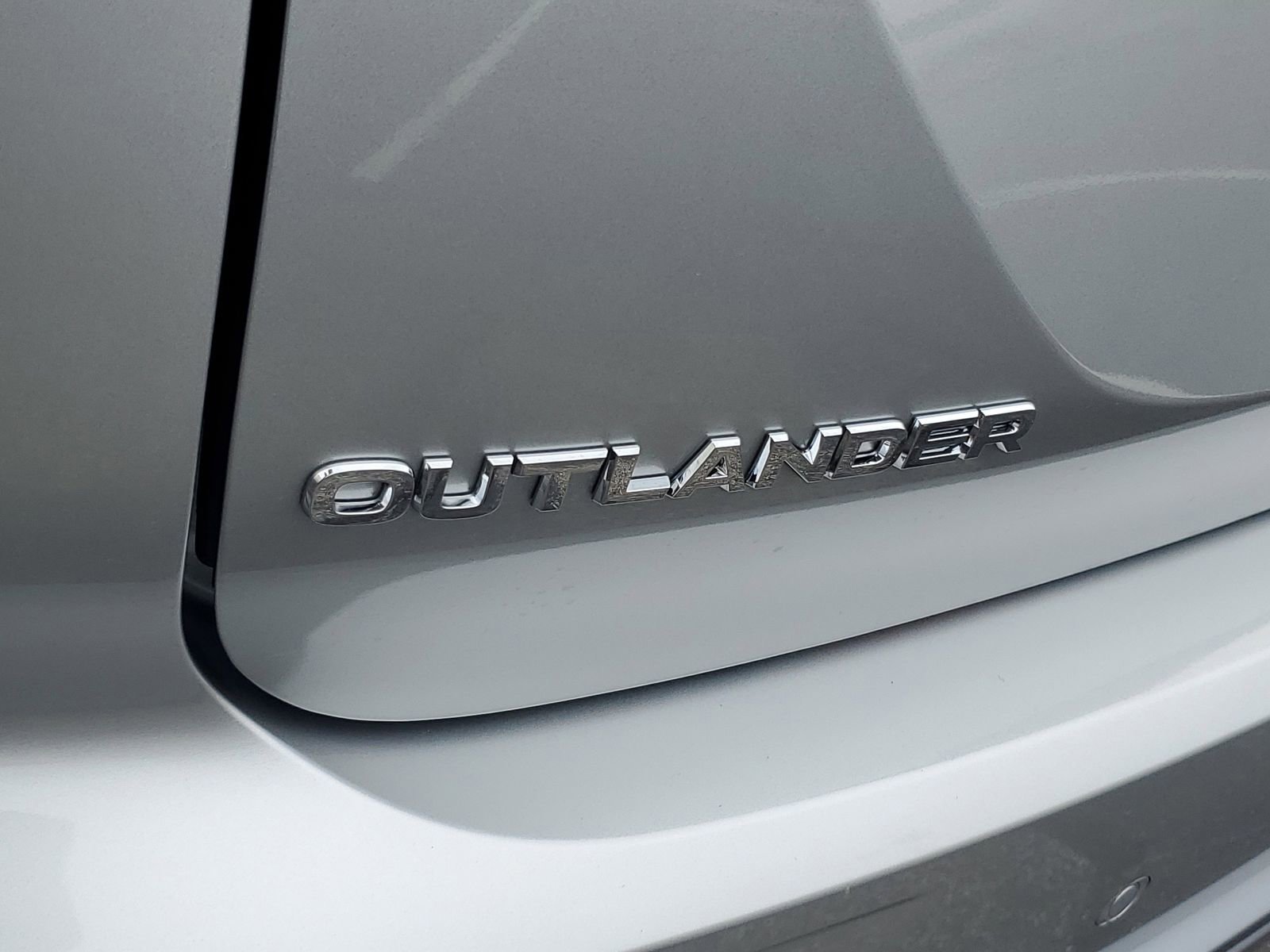 New 2026 Mitsubishi Outlander SE image 26