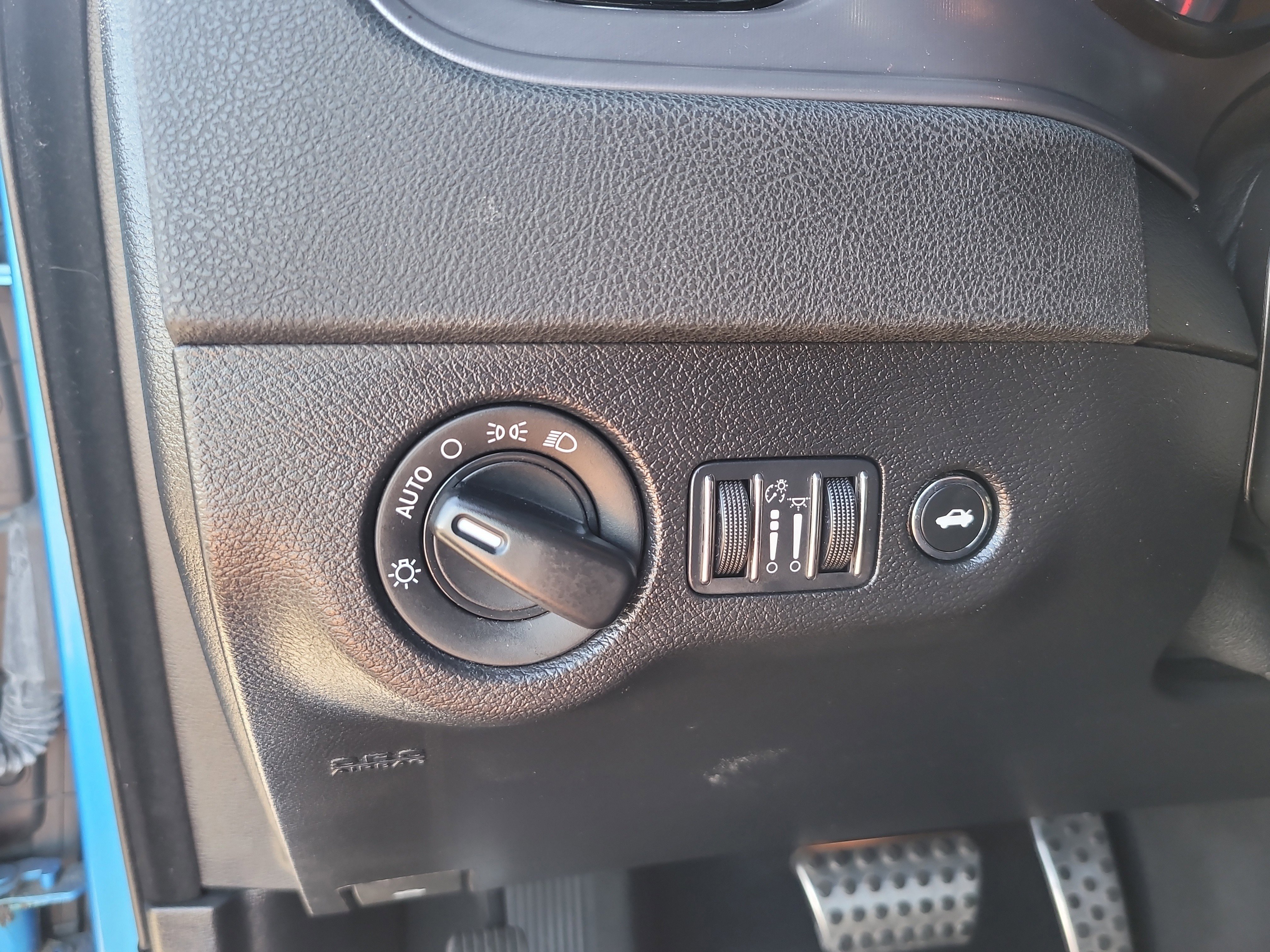 Used 2023 Dodge Charger R/T w/ Performance Handling Group image 30