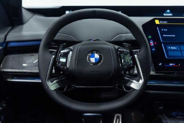 New 2027 BMW 740i xDrive w/ Executive Package AWD/4WD image 19