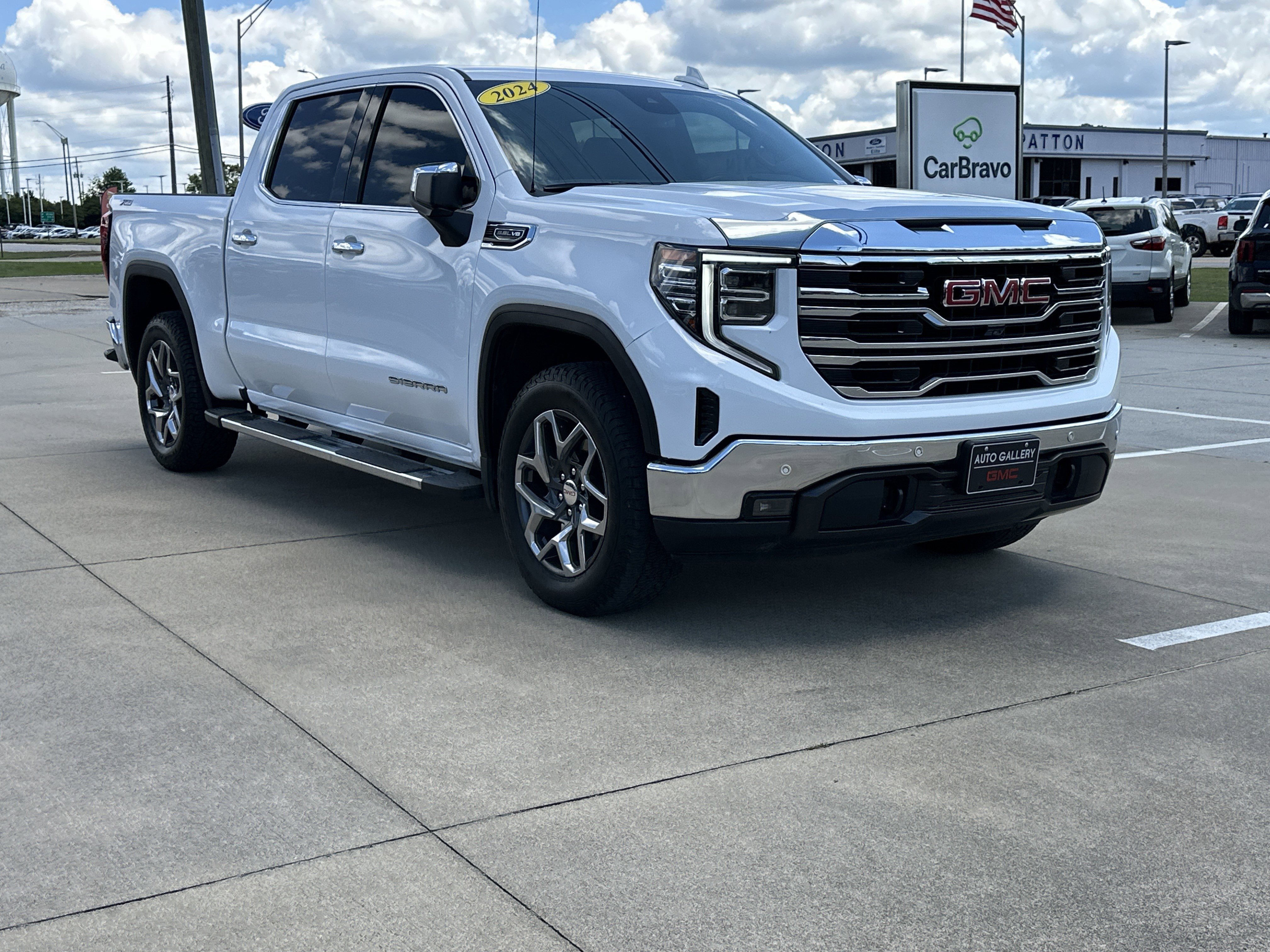 Certified 2024 GMC Sierra 1500 SLT w/ SLT Premium Plus Package AWD/4WD image 3