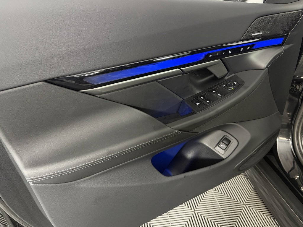 Used 2025 BMW i5 xDrive40 w/ Premium Package image 26