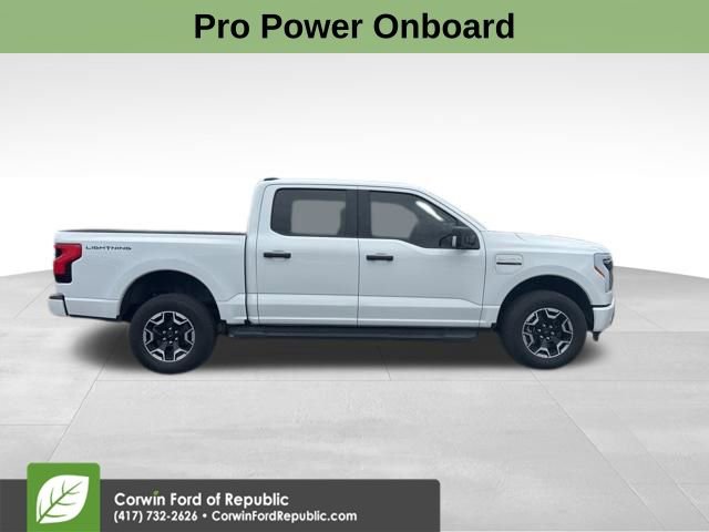 Used 2023 Ford F150 Lightning XLT image 4