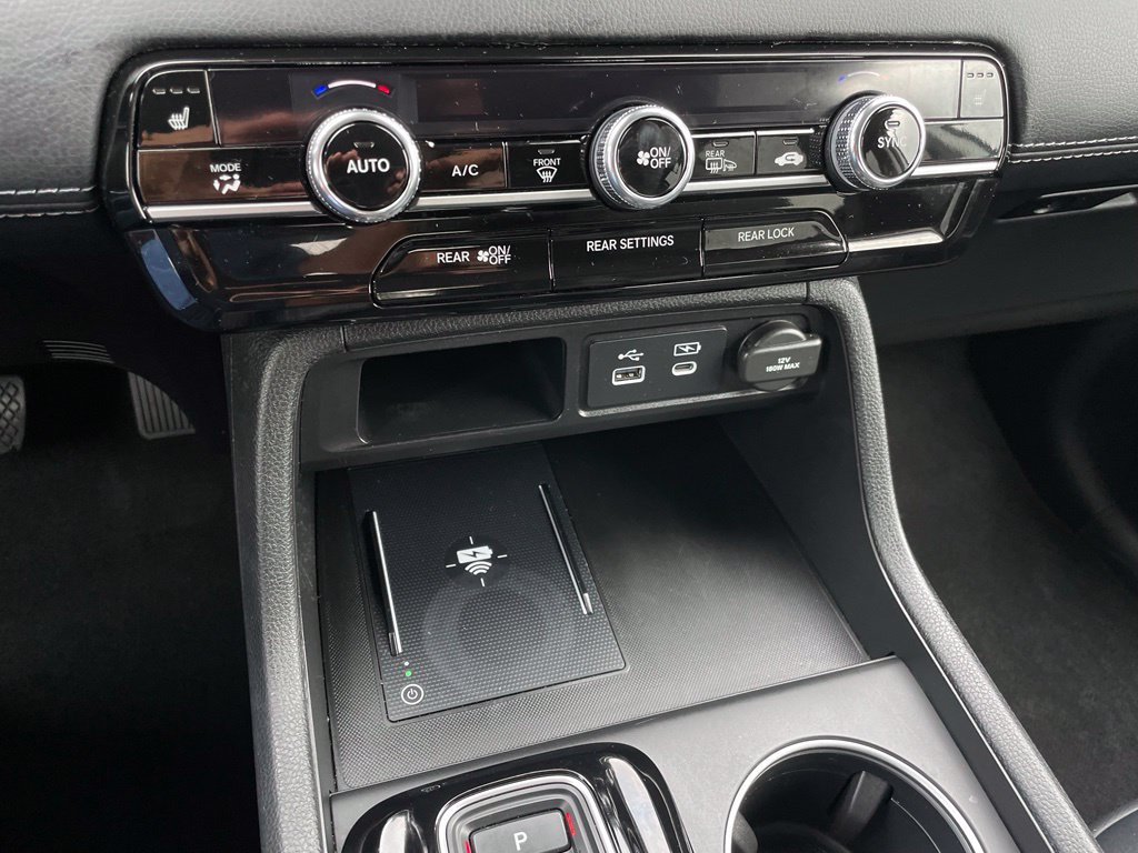 Certified 2025 Honda Pilot Touring image 18