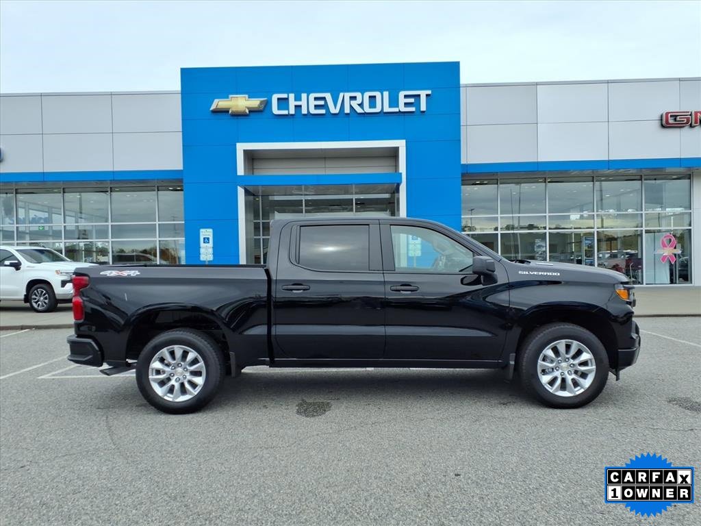 Used 2026 Chevrolet Silverado 1500 Custom image 2