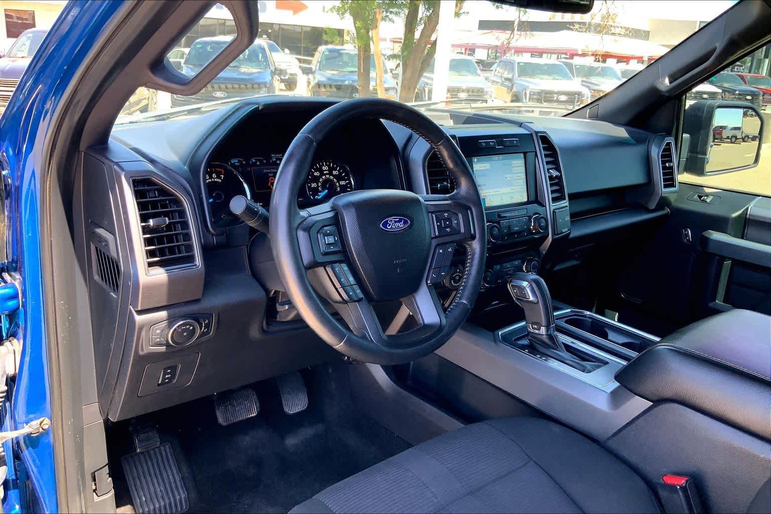 Used 2017 Ford F150 XLT w/ Equipment Group 302A Luxury AWD/4WD image 18