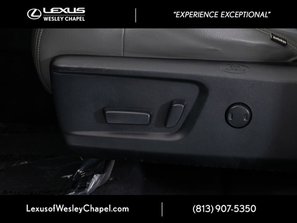 Used 2019 Toyota Tundra SR5 w/ SR5 Upgrade Package RWD image 19