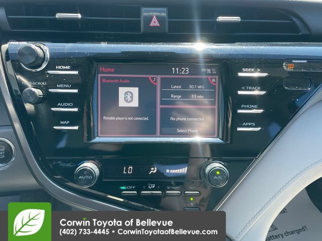 Used 2019 Toyota Camry SE w/ Convenience Package FWD image 12