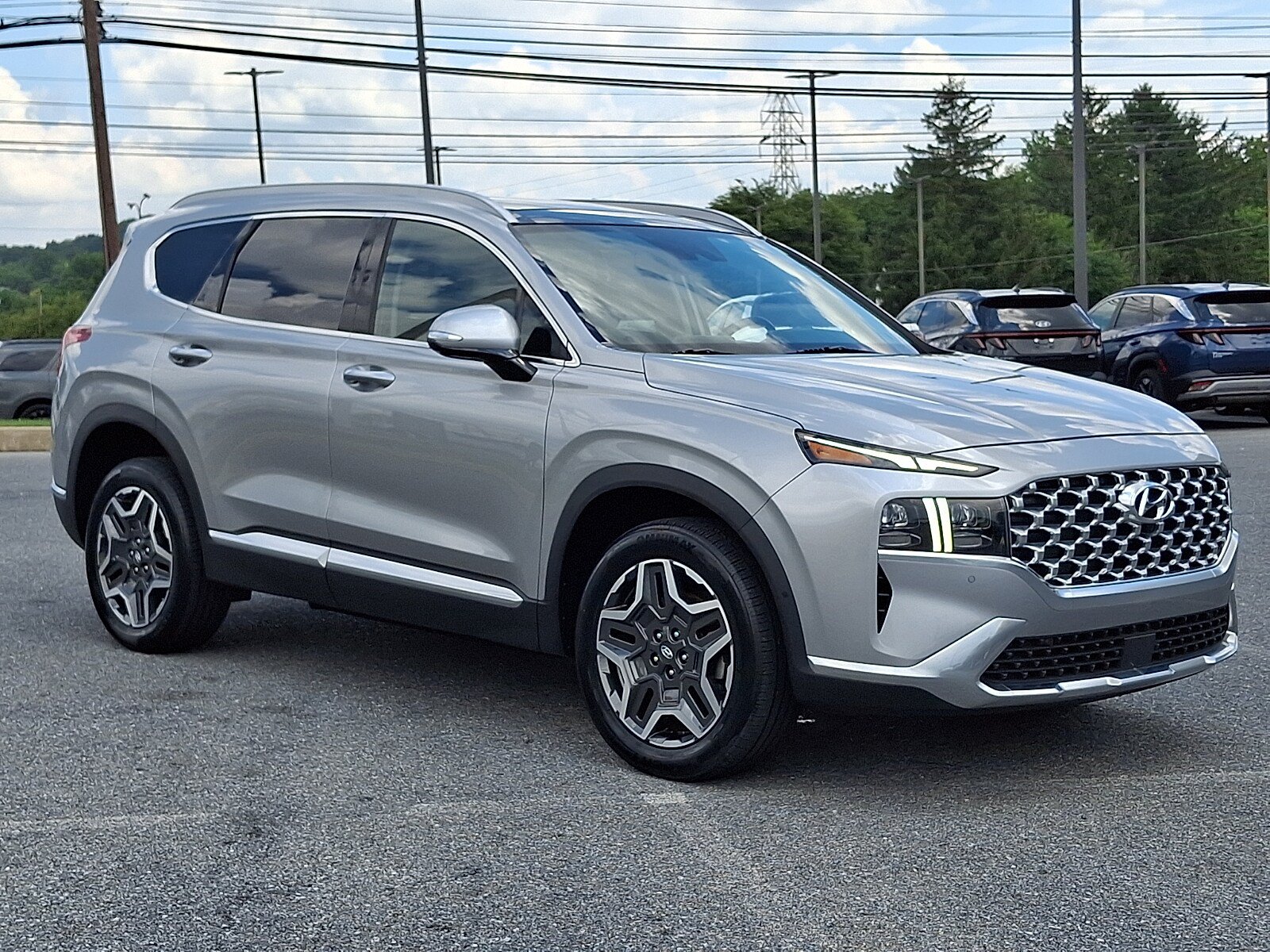 Certified 2023 Hyundai Santa Fe Limited AWD/4WD image 3